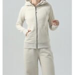 How to Style Zip Up Hoodie for Sports and Daily Casual Looks