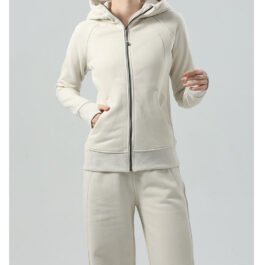 How to Style Zip Up Hoodie for Sports and Daily Casual Looks