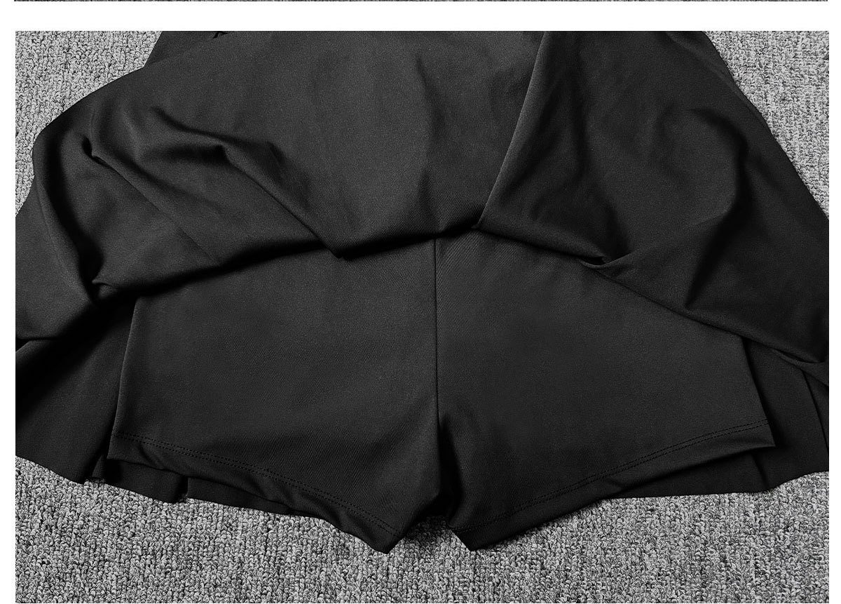 Anti-Exposure Tennis Dress Built-in Shorts Detail Shot